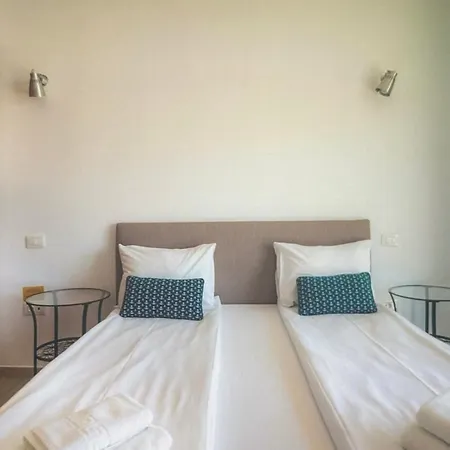 Apartment The Pearl By The Sea *