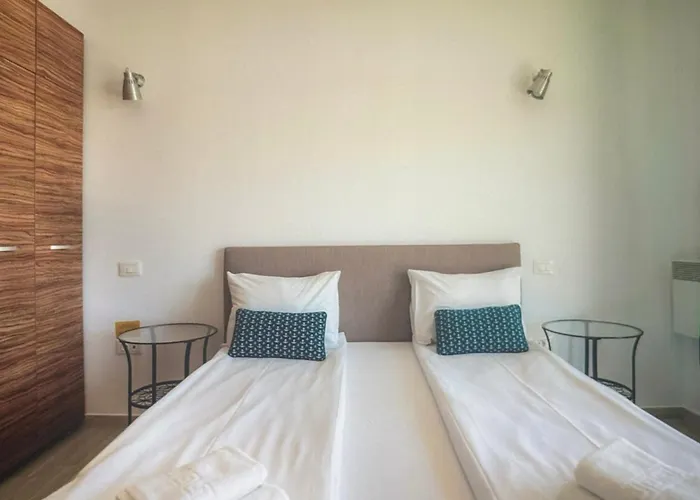 Apartment The Pearl By The Sea *